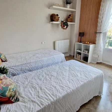Luxury With View And Garden Near Villa