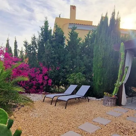 Luxury With View And Garden Near Villa *