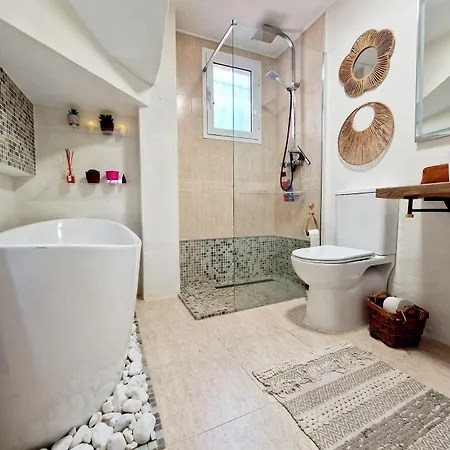 Villa Luxury With View And Garden Near Alicante