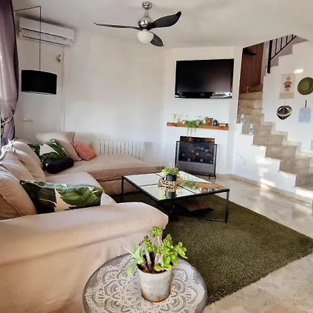 Luxury With View And Garden Near * Alicante