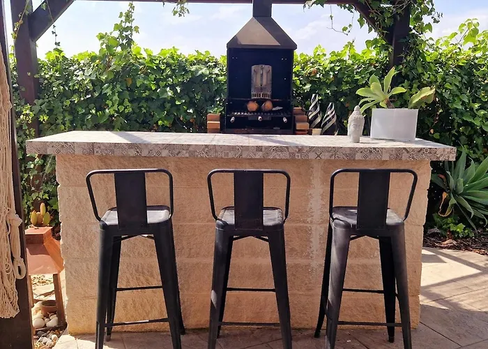 Luxury With View And Garden Near 알리칸테