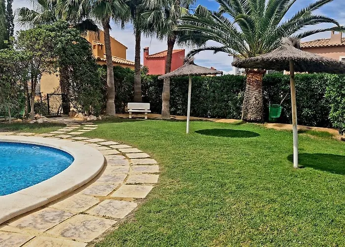 Luxury With View And Garden Near